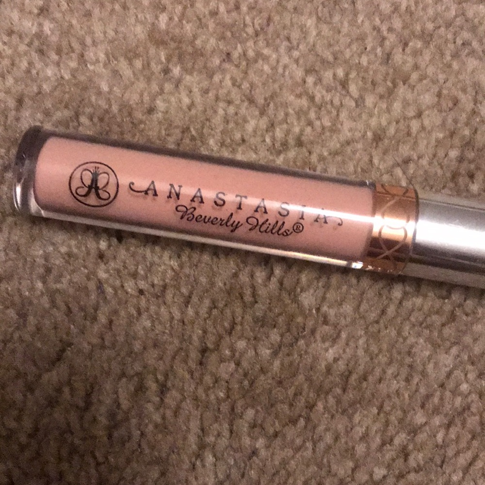 Anastasia Liquid Lipstick (Milkshake)
